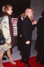 Dia Marlee Matlin and Rosanna Arquette 1993 KB Format Photographer P7-16-1-3