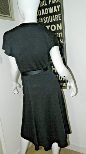 Diane Von Furstenberg Dress Black Size 10 Wool Silk Real Wrap Dress - Picture 2 of 12