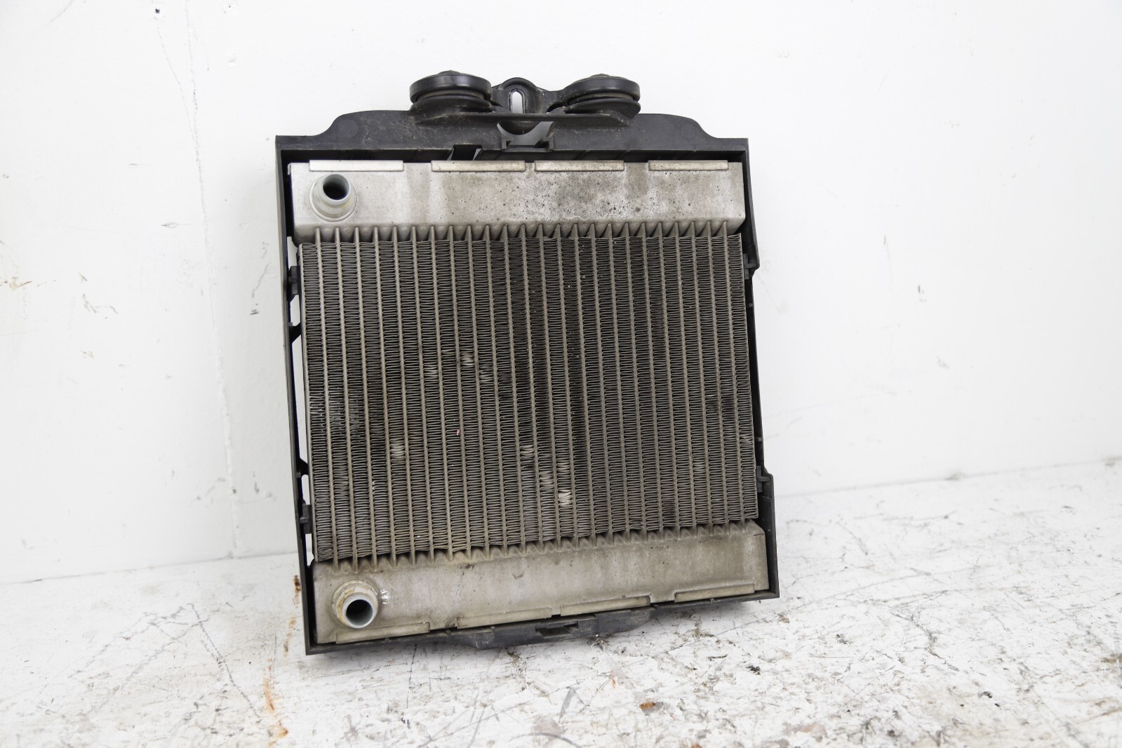 2011 2016 BMW 535i F10 3.0L ENGINE COOLANT COOLING AUXILIARY RADIATOR