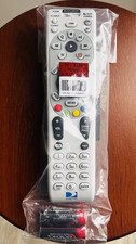 DIRECTV RC66RX / LOT OF 1 IR/RF UNIVERSAL REMOTE CONTROLS / BATTERIES INCLUDED
