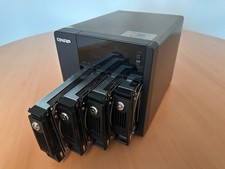 QNAP TS‑459 Pro II NAS | 4x 3TB Toshiba HDD | GbE | USB | eSATA | VGA