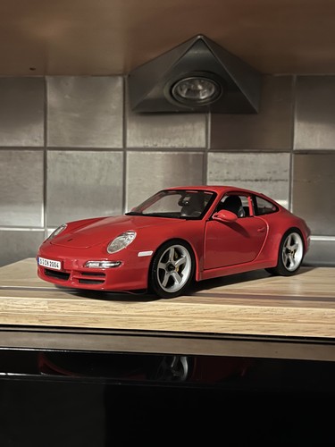 Maisto porsche carrera 4s 1/18 rebajado Carrera gt aleaciones - Imagen 13 de 16