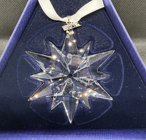 Swarovski Christmas Ornament Large Annual Edition 2017 Clear Crystal #5257589 - Picture 4 of 7