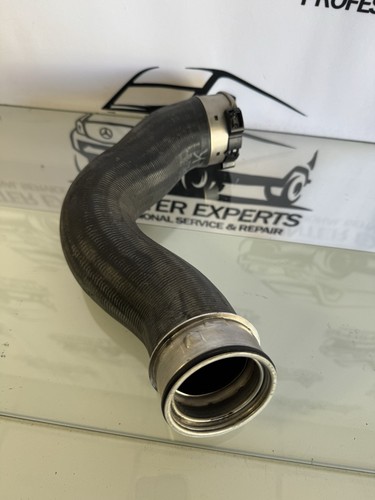 Mercedes Benz Sprinter 2019-2022 carga derecha enfriador de aire manguera A9075282200 OEM - Imagen 3 de 5