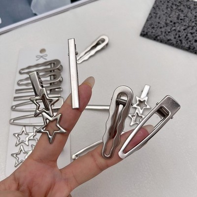 Stylische Metall-Haarspange für den täglichen Gebrauch und Kontrolle von seitl