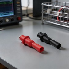 Par de clips de cocodrilo de 10 mm rojo negro para pruebas precisas cables 1000V 10A