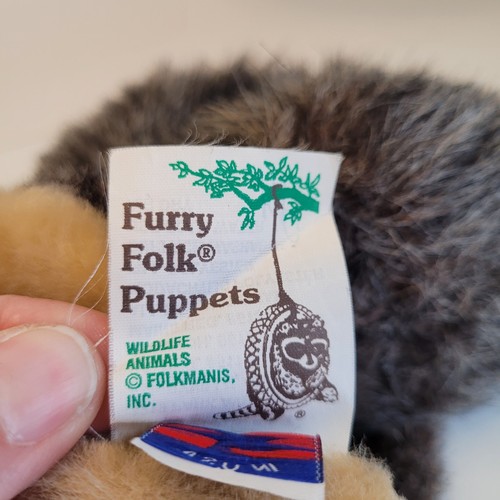 Brown Squirrel Furry Folk Folkmanis Vintage Bushy Tail Puppet Plush Descript! - Picture 10 of 14