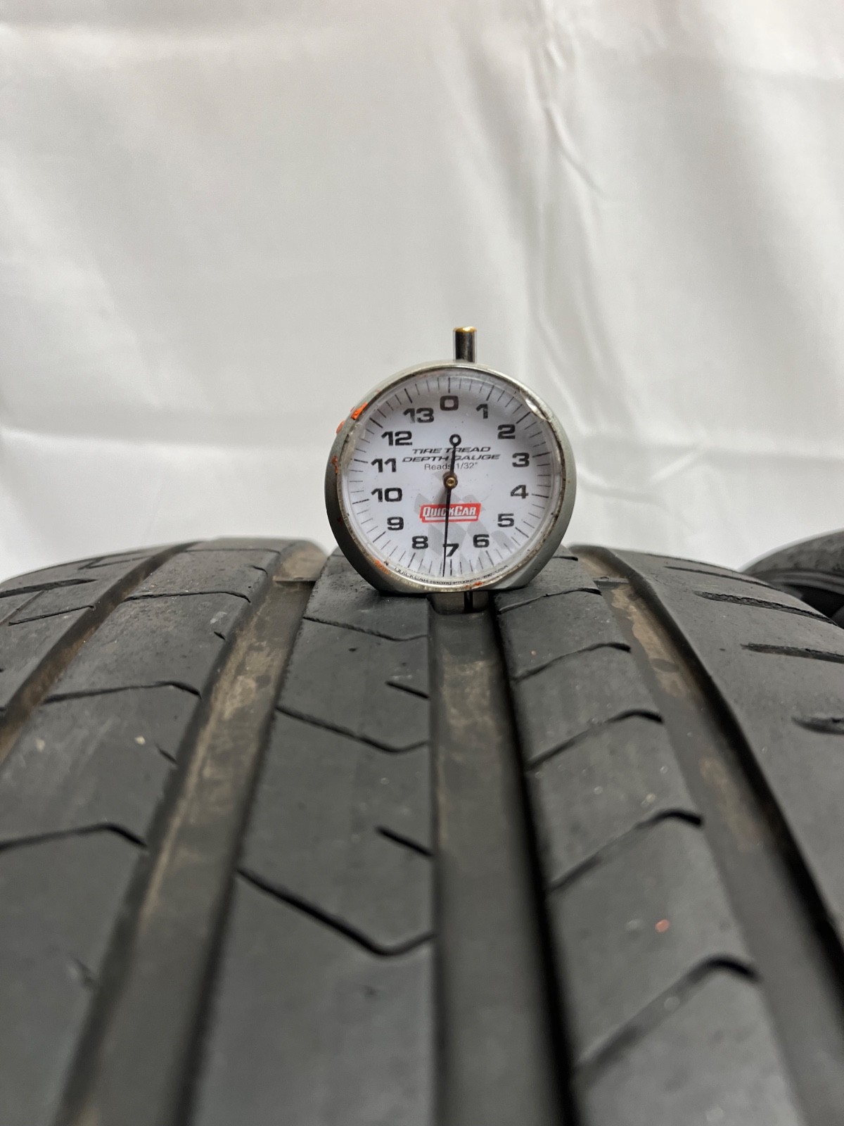 2 - NO REPAIRS 245/35ZR20 XL (95Y) Pirelli P Zero PZ4 (F03) Ferrari - 1197