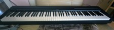 Yamaha Digital Piano P-45B 88-Tasten mit Ständer und Hülle, kaum benutzt