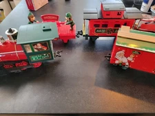 EZTEC CHRISTMAS NORTH POLE EXPRESS TRAIN 4 Piece Set