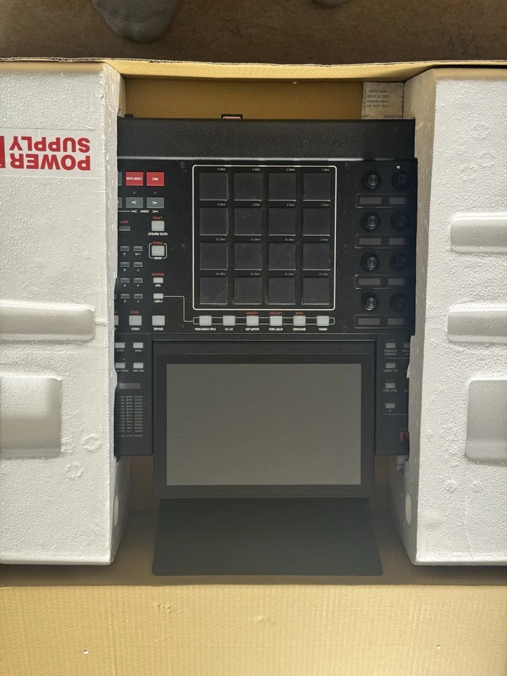 Akai MPC x - Standalone Produktionssystem Professionell - Bild 2 von 4