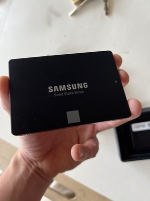 Samsung 860 EVO 1TB 2.5'' SATA III Internal SSD