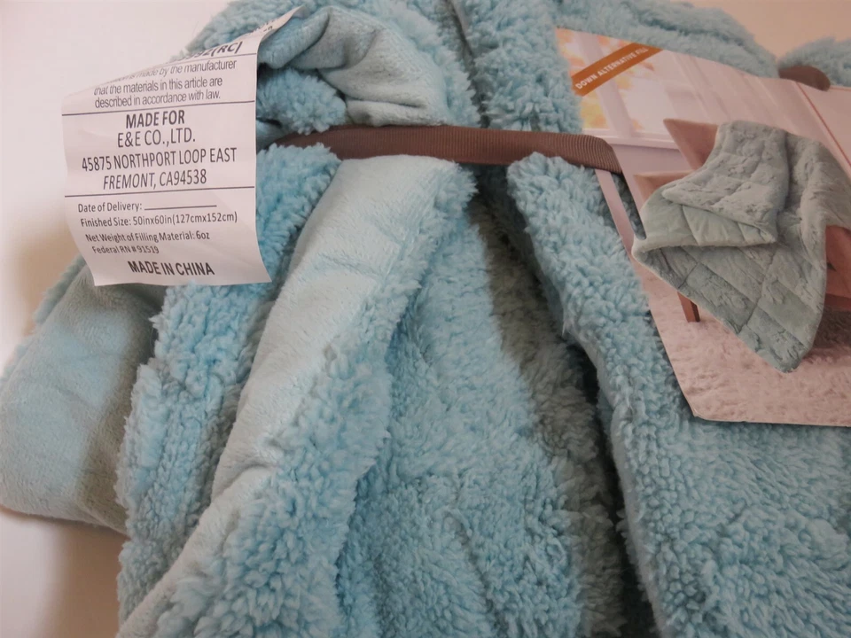 Manta de felpa acolchada de cedro y rosa Aqua floral hoja nueva con etiquetas Foto 3 de 4