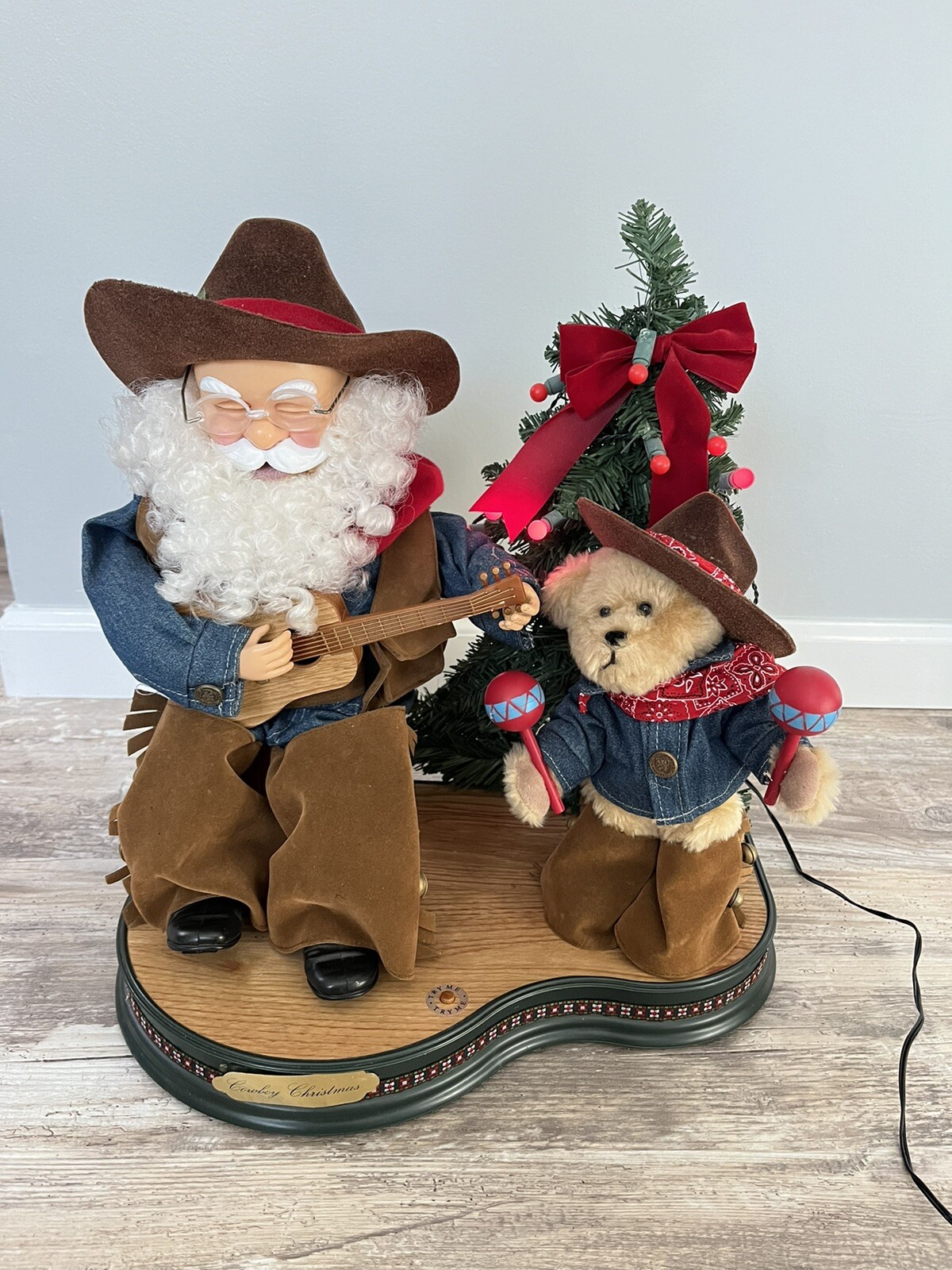 ANIMATED Country Western Cowboy Christmas Singing Santa Claus Guitar & Bear
