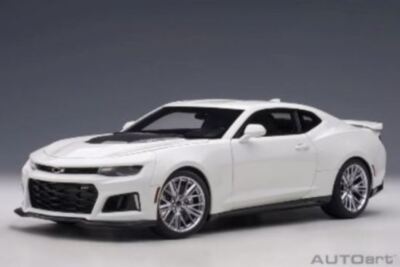 AUTOart PKW 1:18 Chevrolet CAMARO ZL1 2017 summit white - Full Openings