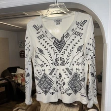 Lucky Lotus Women's Long Sleeve Embroidered Shirt Size Small