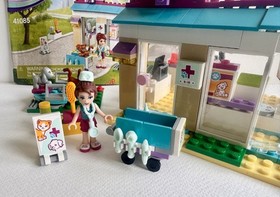 41085 LEGO Complete FRIENDS Vet Clinic with manual