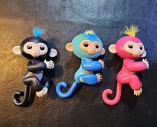 WoWee Fingerlings Lot Of 3 Monkey Pink Blue Works Perfectly