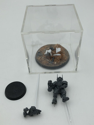 Warhammer 40k Kill Team Deathwatch Disruptor with Display Case