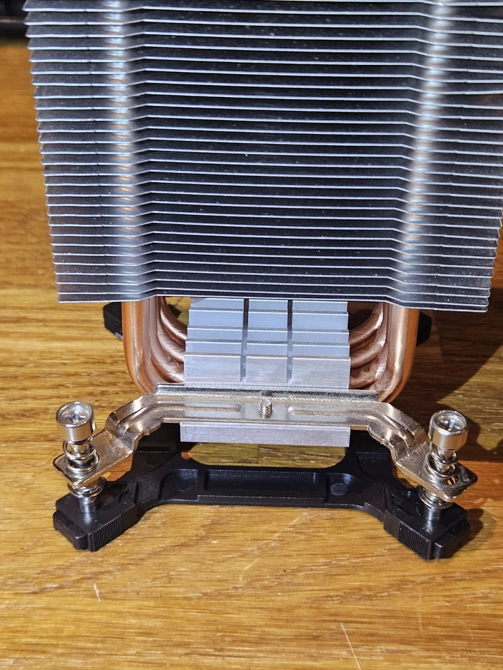 COOLERMASTER H410R COOLER FOR LGA15xx / LGA 1200 : EXCELLENT - Image 3 of 4