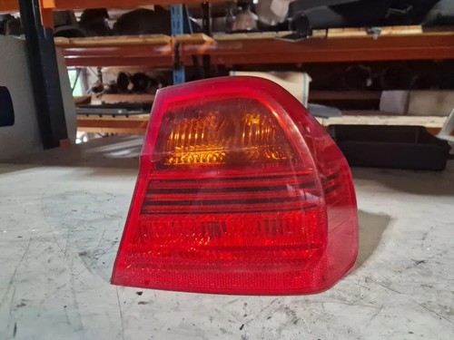 BMW 3 E90 Rücklicht hinten rechts 6937458 2.00 Petrol 2005 33972137