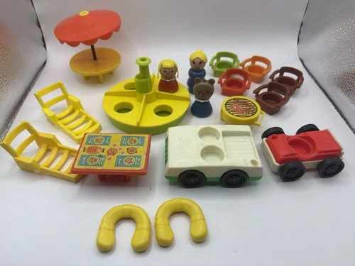 Fisher Price VTG Wood Little People Mama Bear, Figures, outdoor furniture