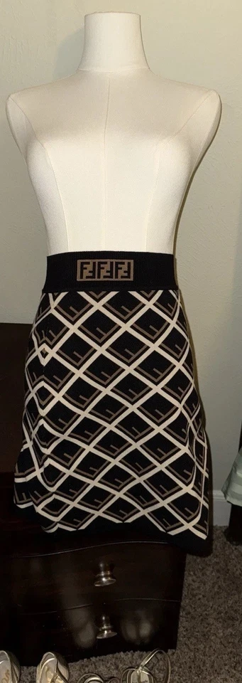 Falda Fendi Vendaje, 100% Auténtica, Talla: Italia:42 EE. UU.:6, Elástica, Vintage, Foto 3 de 4