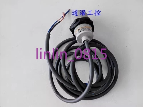 1Pcs New Omron proximity sensor E2F-X10E1 2M