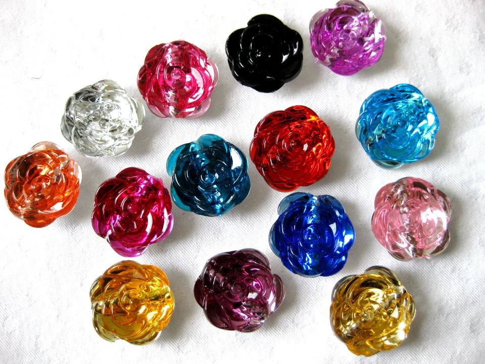 7 Jacken-Knöpfe Blumen Rosen ca. 28mm Ösenknöpfe verschiedene Farben K81 - Bild 2 von 2