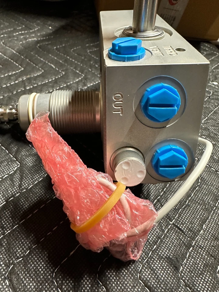 OMB Saleri Hydrogen Tank Valve 350 ERA 1"1/2 Radiale Valve 350Bar Temp Sensor - Image 4 of 4