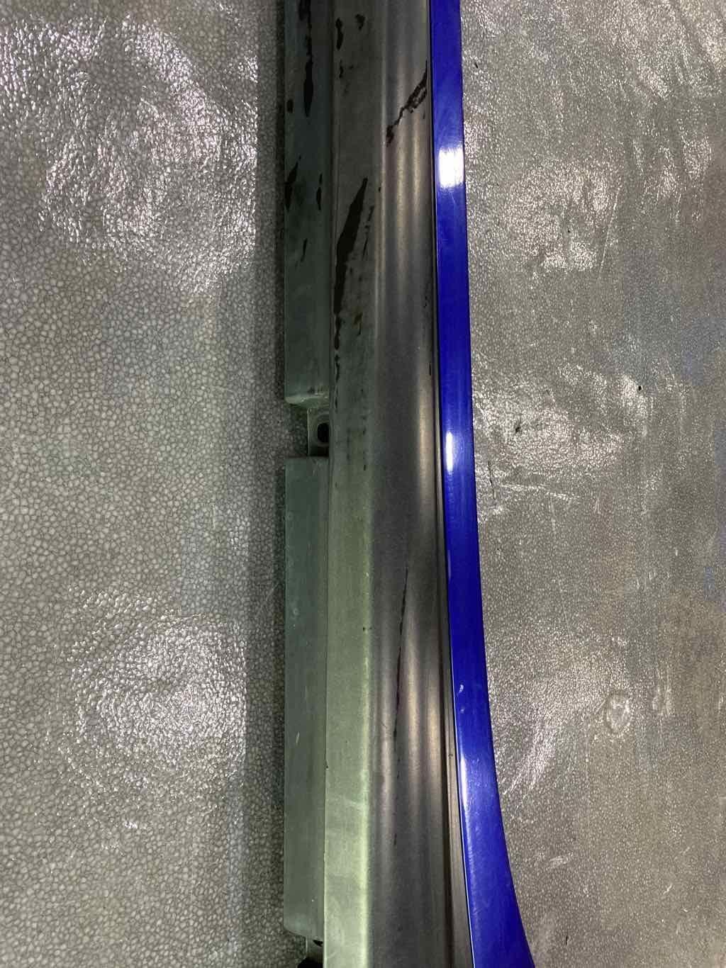 2014 - 2016 MASERATI GHIBLI OEM LEFT ROCKER MOLDING SIDE SKIRT | BLU EMOZIONE
