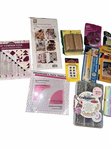 Lot Vtg Needlepoint Kits, Cross Stitch, Embroidery Supplies, Threads, Books - Picture 3 of 9