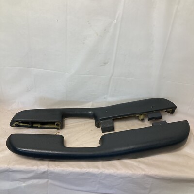 99-02 Chevrolet GMC Silverado Tahoe Front Right + Left Armrest Door Pull Dark