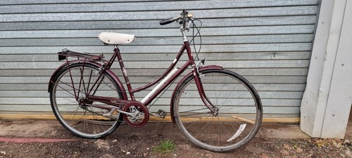 Vintage Red Ladies Raleigh Cameo 3 