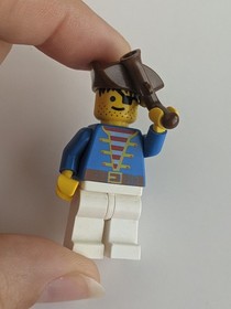 Vintage 80s LEGO 6285 Black Seas Barracuda Pirates Figures & Weapons INCOMPLETE 