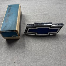 Gm Nos 03995773 Chevy Truck Blazer Suburban Hood Grille Emblem Bowtie 1971 1972
