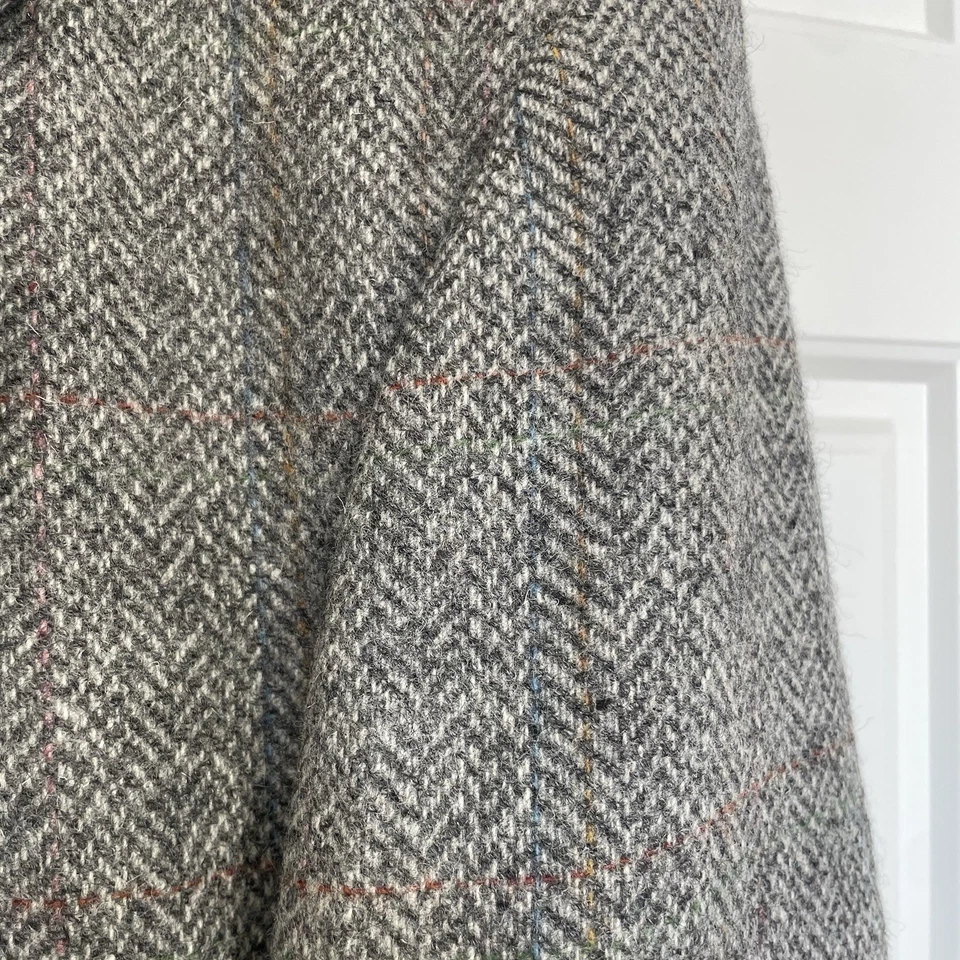 Chaqueta blazer gris claro espiga. 100% lana. Excelente estado. Talla 40S. Foto 4 de 4