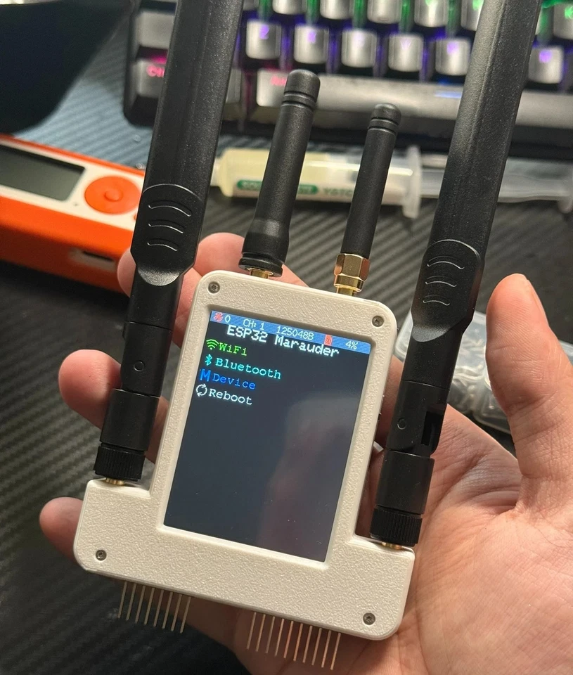 New 4 in 1 Expansion Board For Flipper 2.8" Screen + 433M RF + ESP32S2 + GPS - Image 3 of 4