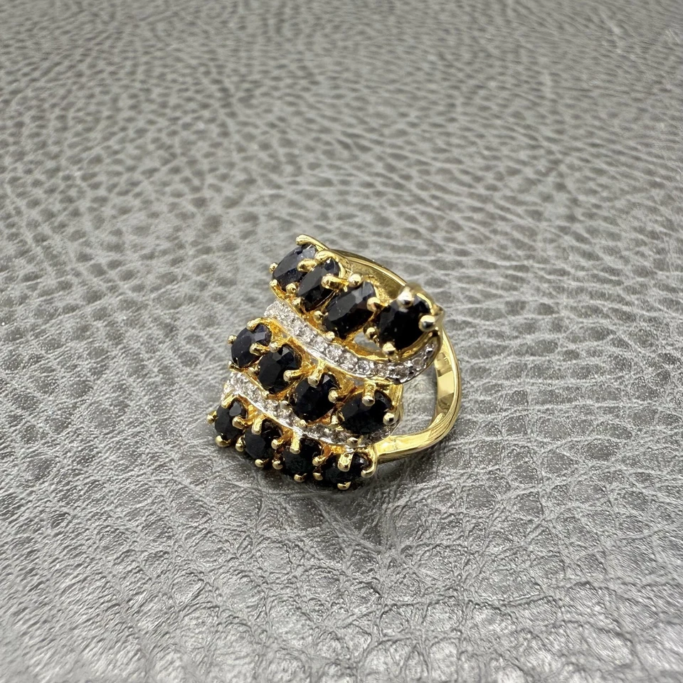 Anillo de cóctel enchapado en oro circonita cúbica topacio azul oscuro para mujer talla 6 joyería llamativa Foto 4 de 4