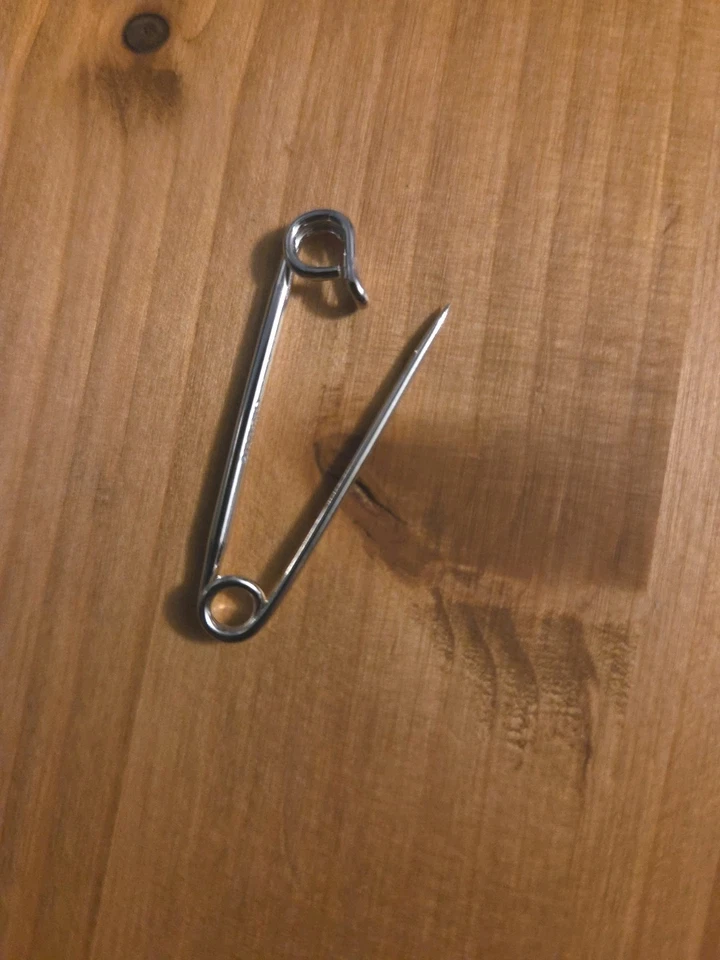 Vintage Swank Stamped Safety Pin Tie Clip With Box - Image 4 of 4