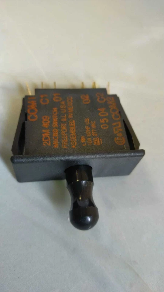 Interruptor Micro Switch 2DM 409 LOTE DE 5 UNIDADES - Imagen 3 de 3