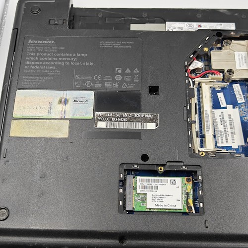 Lenovo ThinkPad T60 For Parts - No RAM/Battery/Storage - Afbeelding 11 van 13