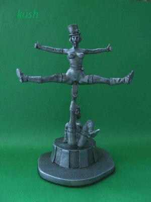 TIN 75mm PIN-UP  *Up you go, girl* circus for adult scale 75mm-124