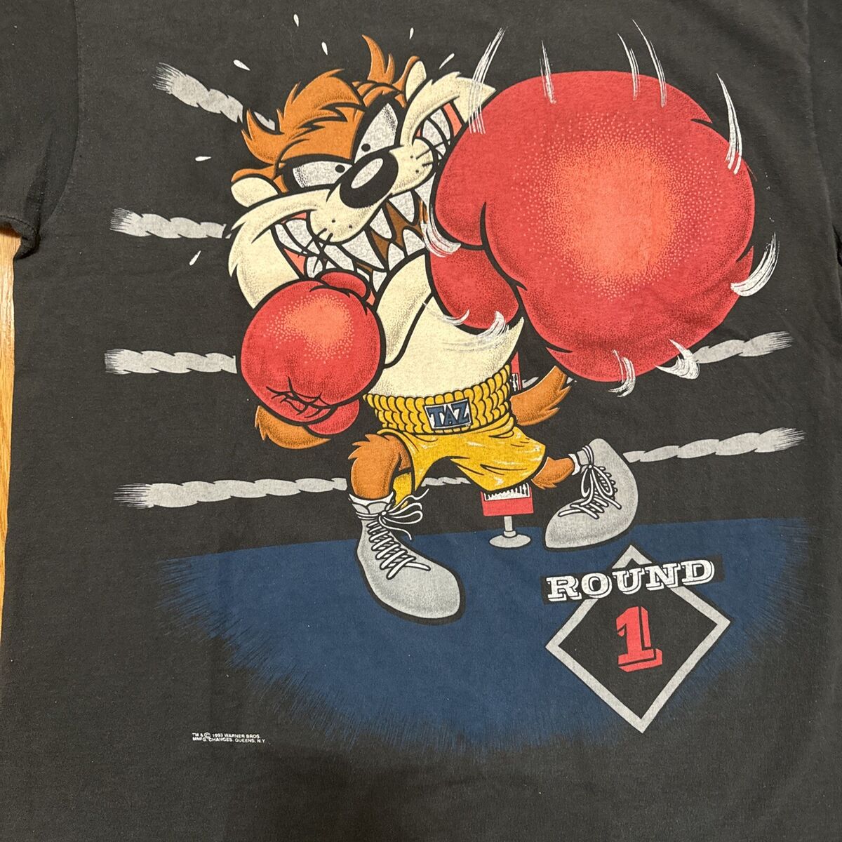 Vintage 1993 Warner Bros Taz Tasmanian Devil Boxing T Shirt Vintage 1993 Warner Bros Taz Tasmanian Devil Boxing T Shirt