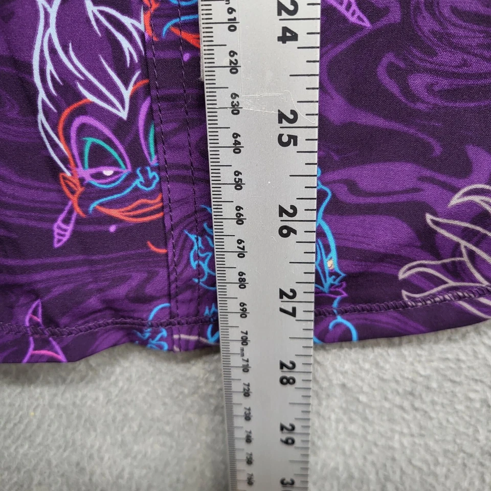 Exfoliante de mujer Disney mediano púrpura Villians manga corta cuello en V Foto 4 de 4