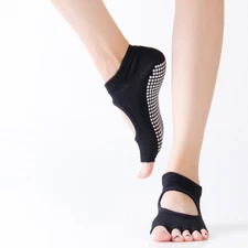 Mato & Hash Toeless Exercise "Barefoot Feel" Yoga Half Toe Socks With Full Grips