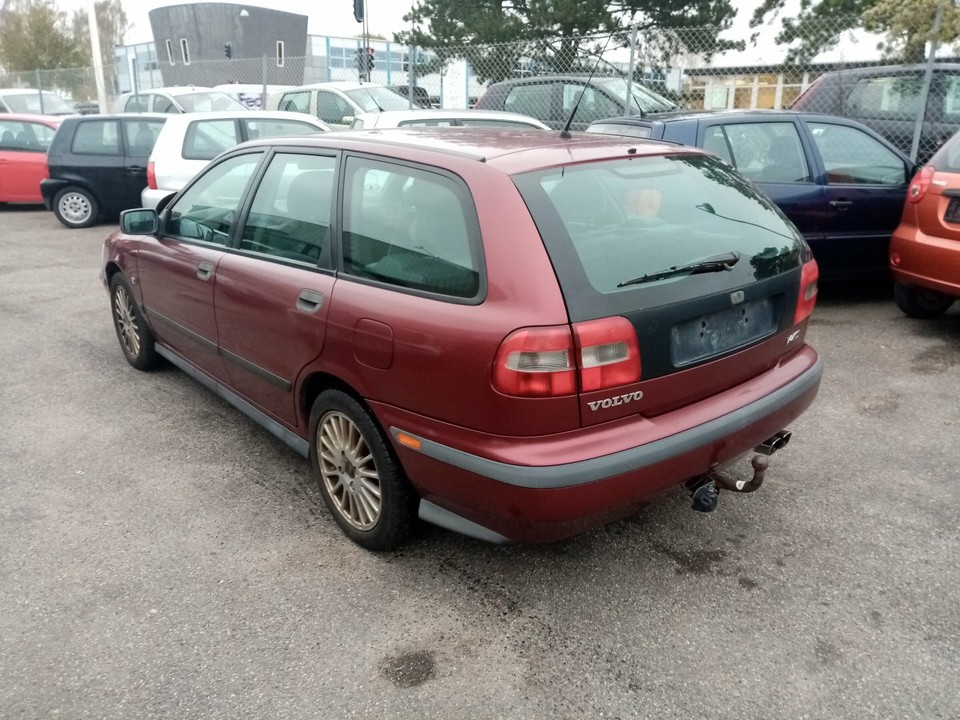 Volvo v40 1997