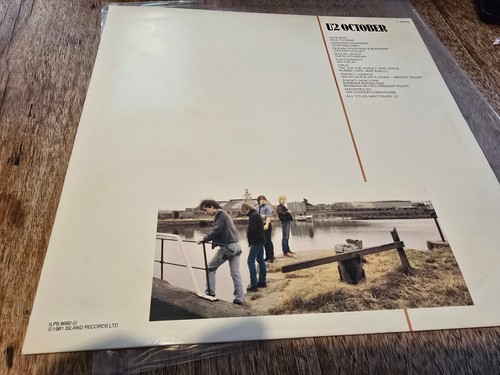U2 - October - 12" Vinyl - Festival - 1st NZ Pressing - L37670 - 1981 - Picture 4 of 6