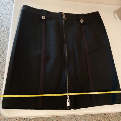 ワンピース BURBERRY Women Mid Skirts 8083033 A7680 MONOCHROME Black BURBERRY | Black Women's Midi Skirt | YOOX