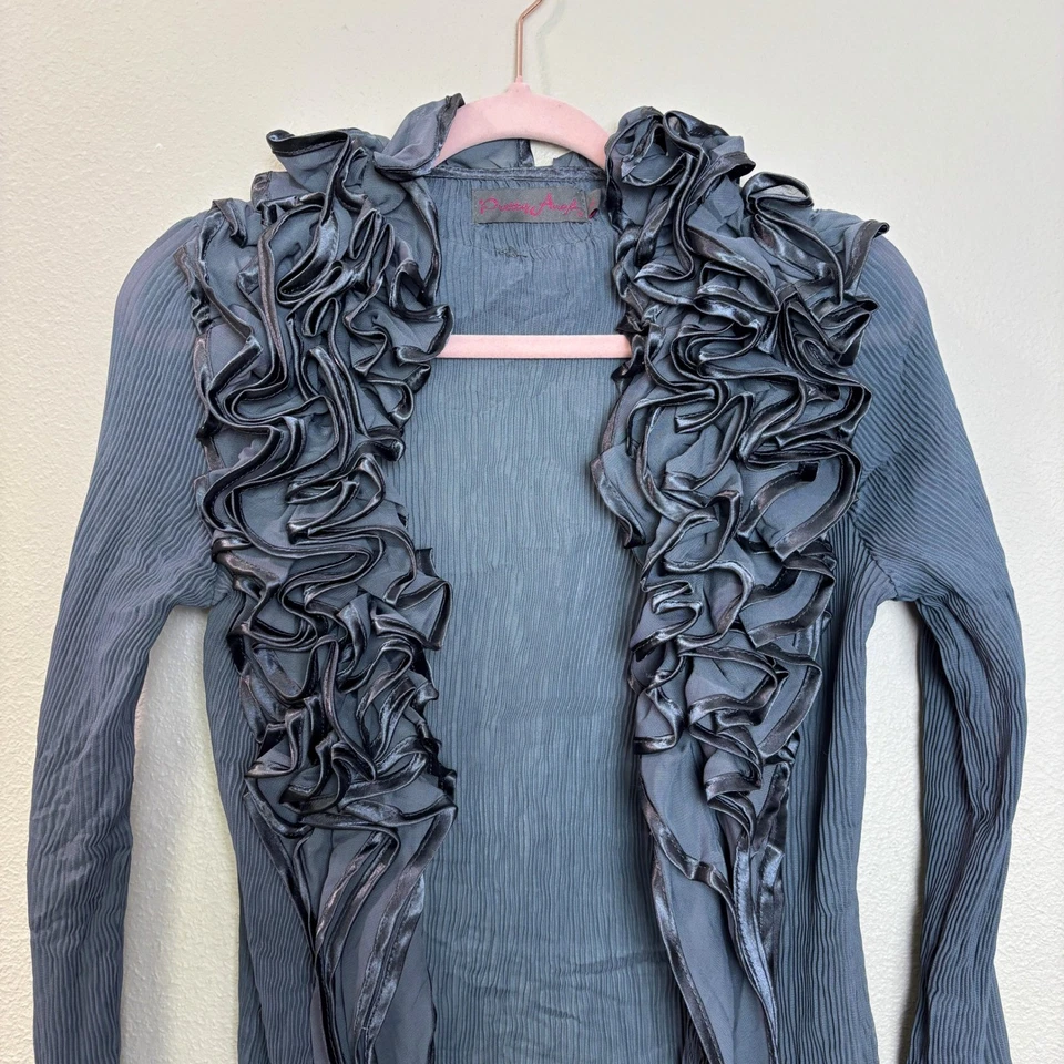 Plumero Pretty Angel Gris Volantes Mezcla Seda Dramático Romántico Gótico Mujeres L Foto 2 de 4